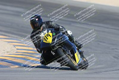 media/Nov-15-2024-CVMA Friday Practice (Fri) [[b142d29251]]/4-Group 4 and Trackday/Session 2 (Turn 10)/